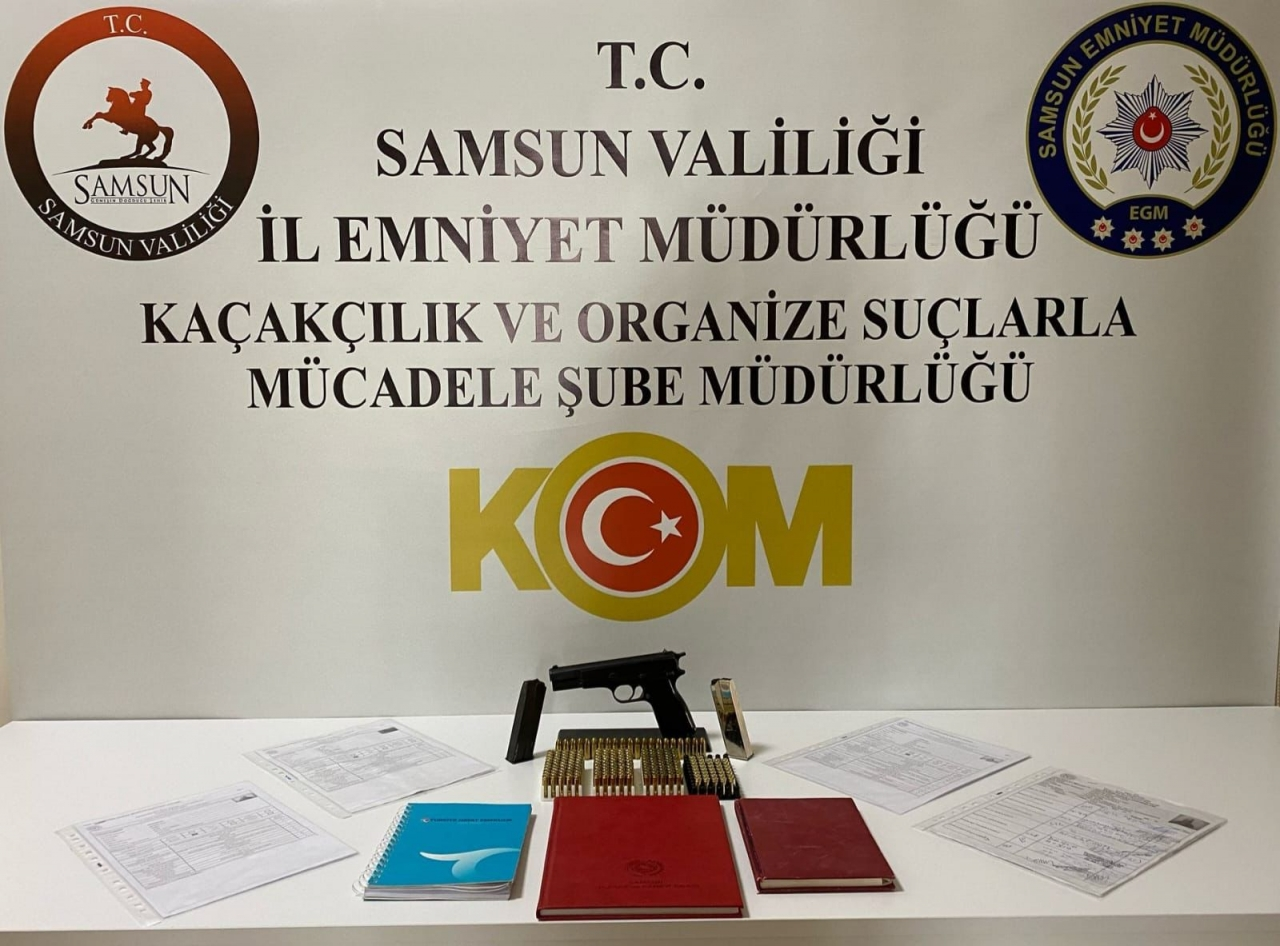 GÜNCELLEME 2- Samsun'da "usulsüz sağlık raporu" operasyonunda yakalanan 2 zanlıya ev hapsi