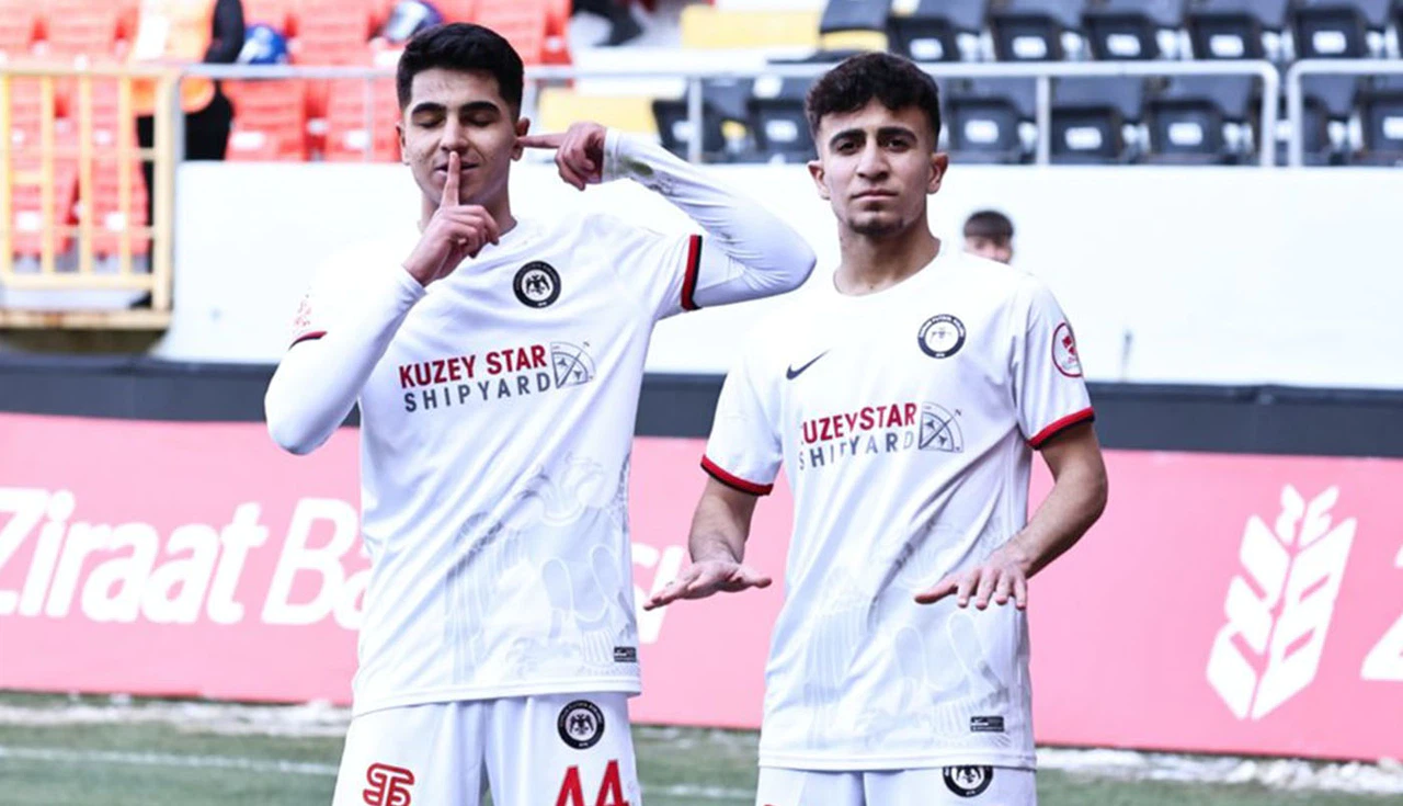 En Genç Golcü Oldu