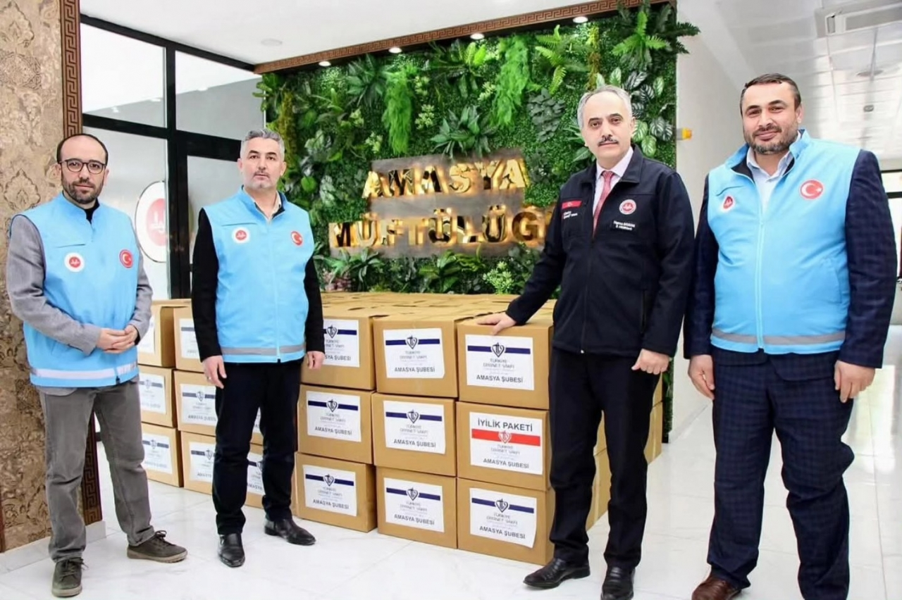 Amasya'da "İyilik Paketleri" ihtiyaç sahiplerine ulaştırılıyor