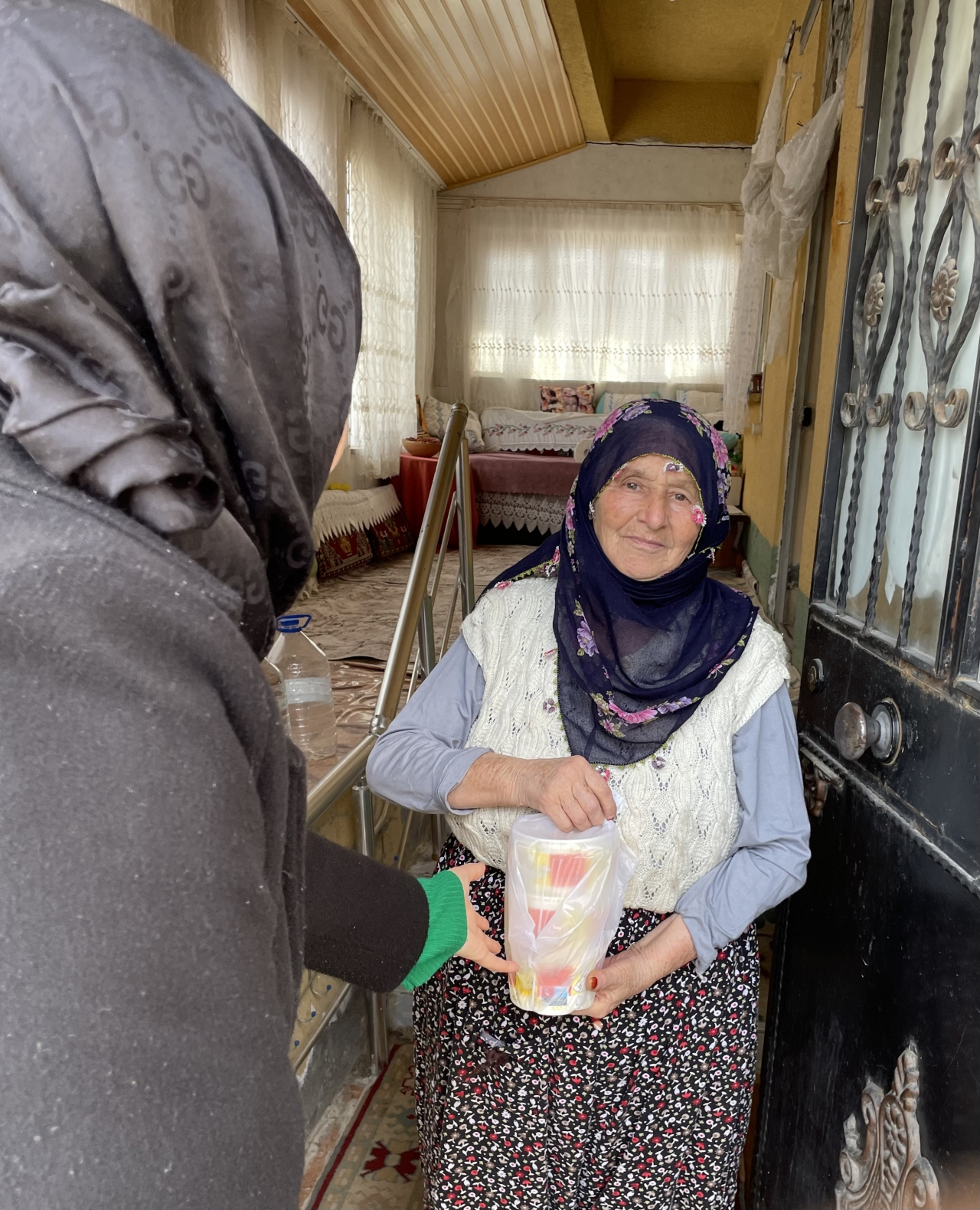 Başçiftlik Belediyesi ramazanda 500 aileye sıcak yemek dağıtıyor