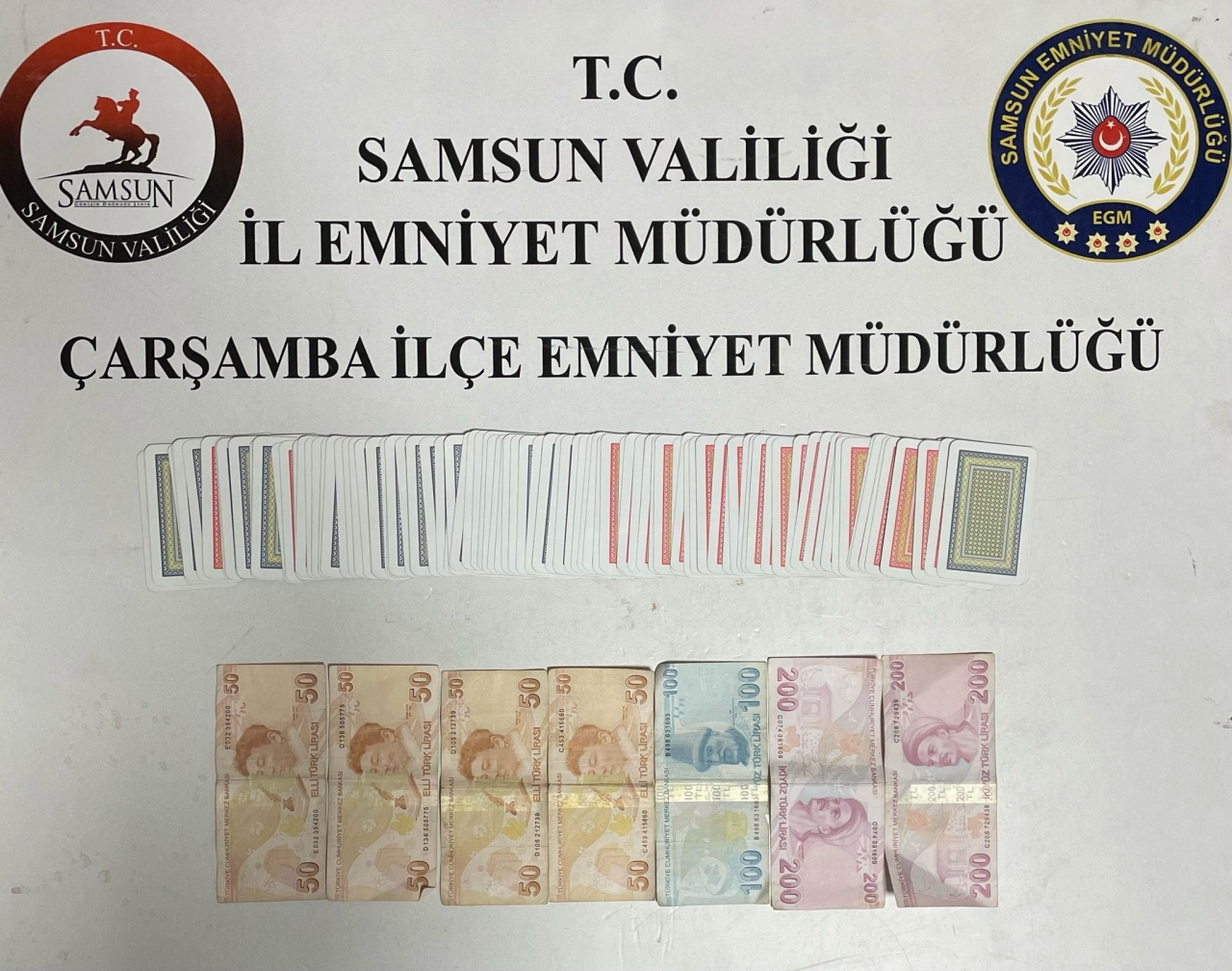 Çarşamba'da kumar oynayan 6 kişiye 55 bin 482 lira ceza kesildi