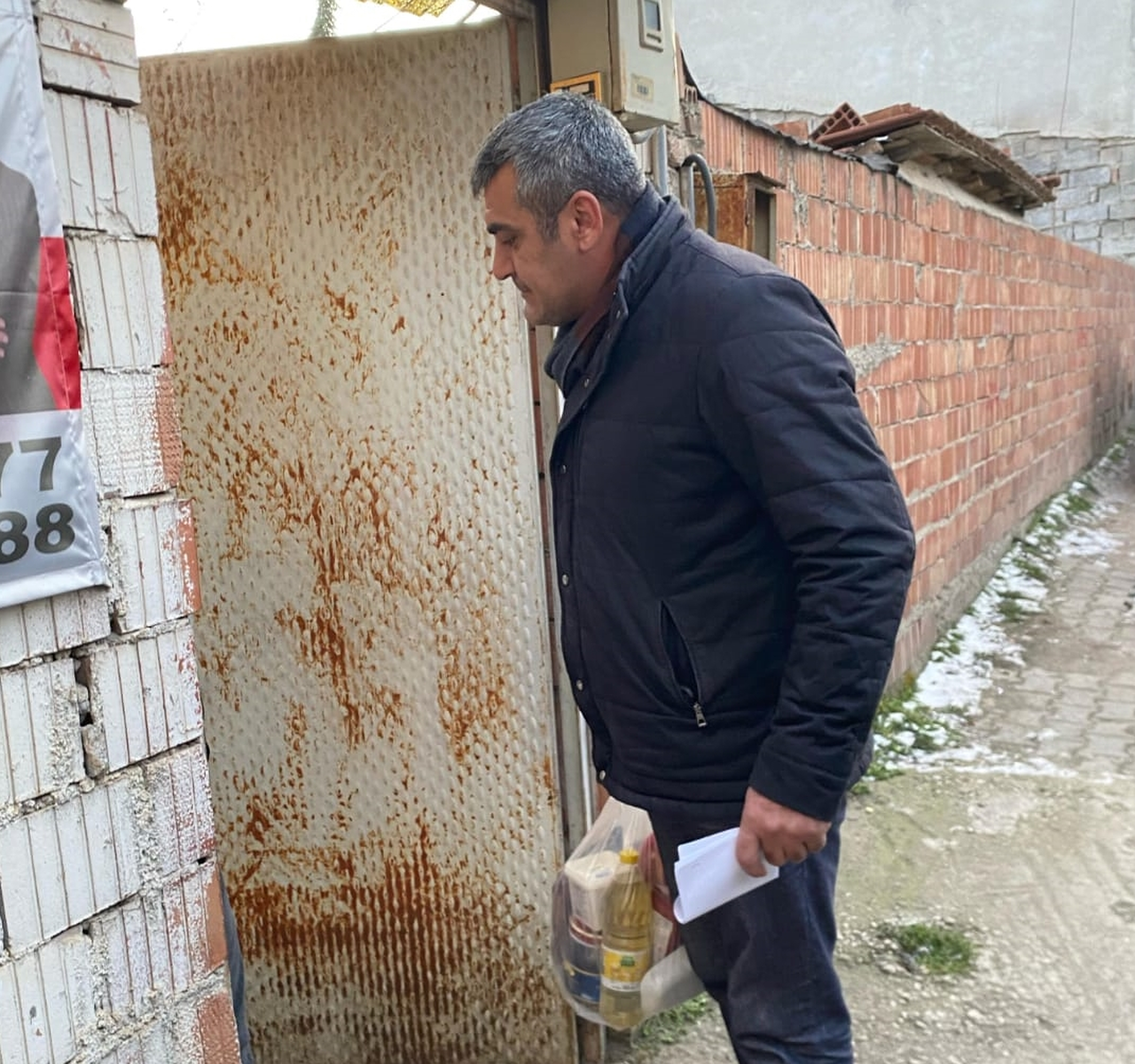 Merzifon’da ihtiyaç sahiplerine gıda paketi dağıtıldı
