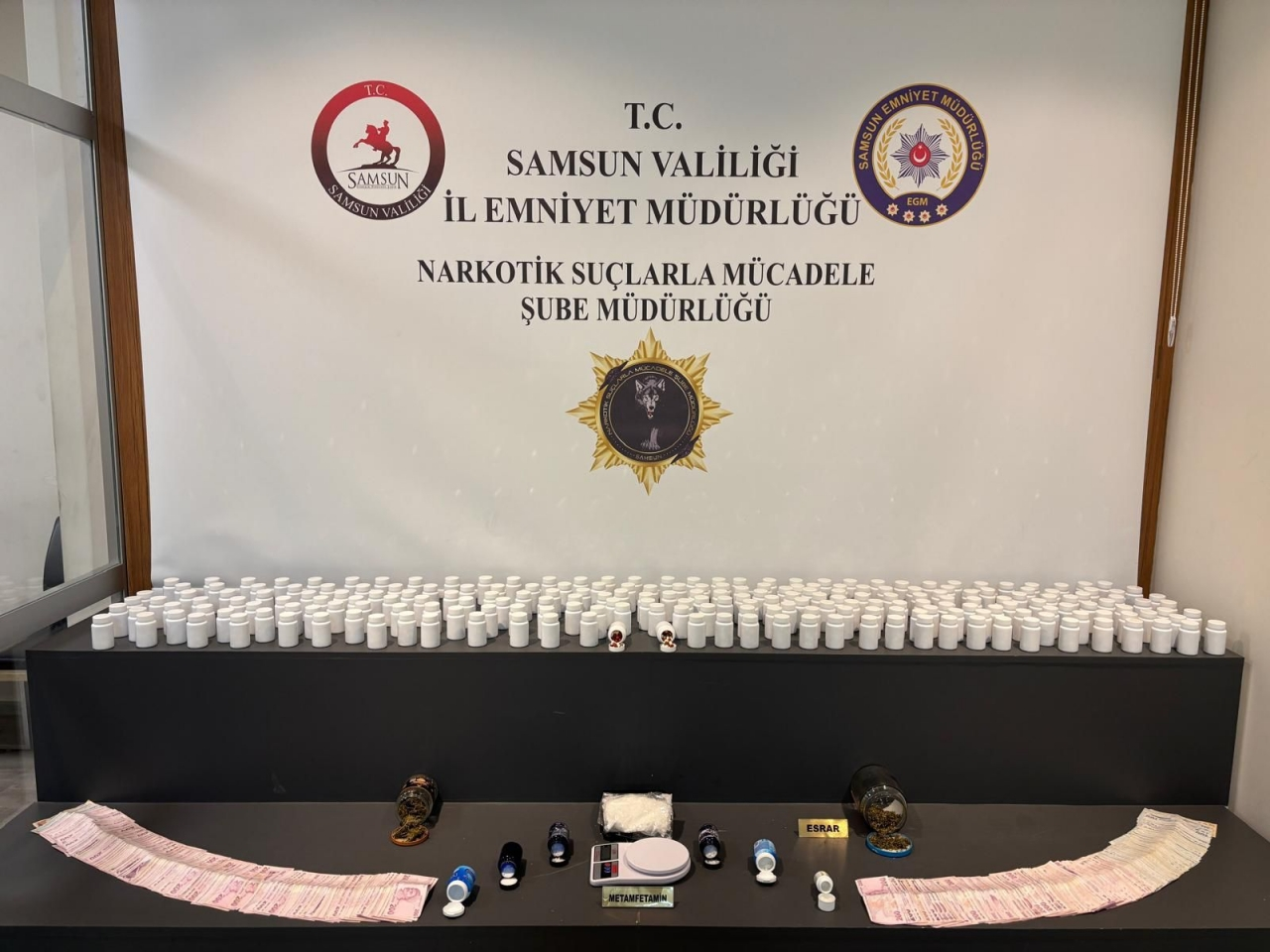 Samsun'da buzdolabına gizlenmiş uyuşturucu ele geçirildi
