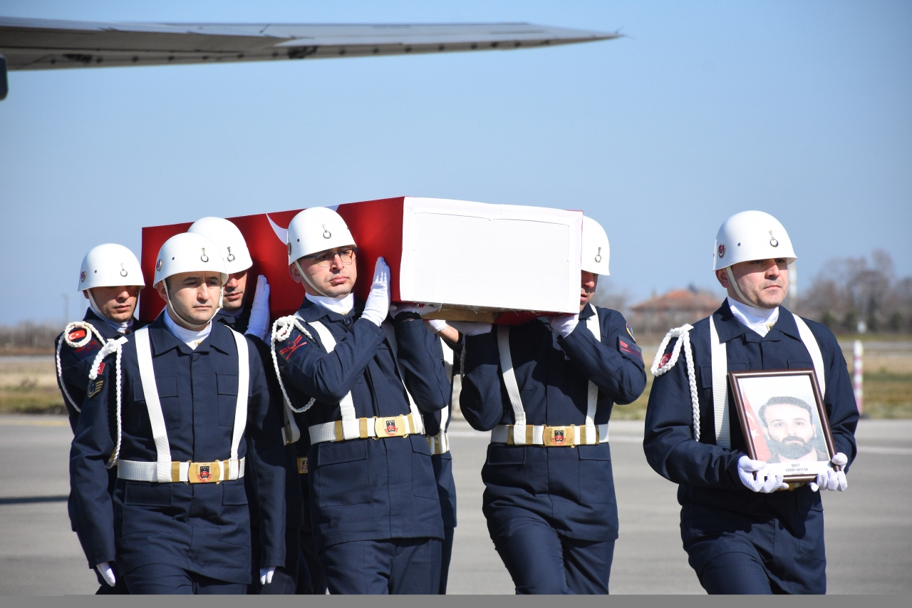 Şehit pratisyen hekim Koray Arslan'ın cenazesi Samsun'a getirildi