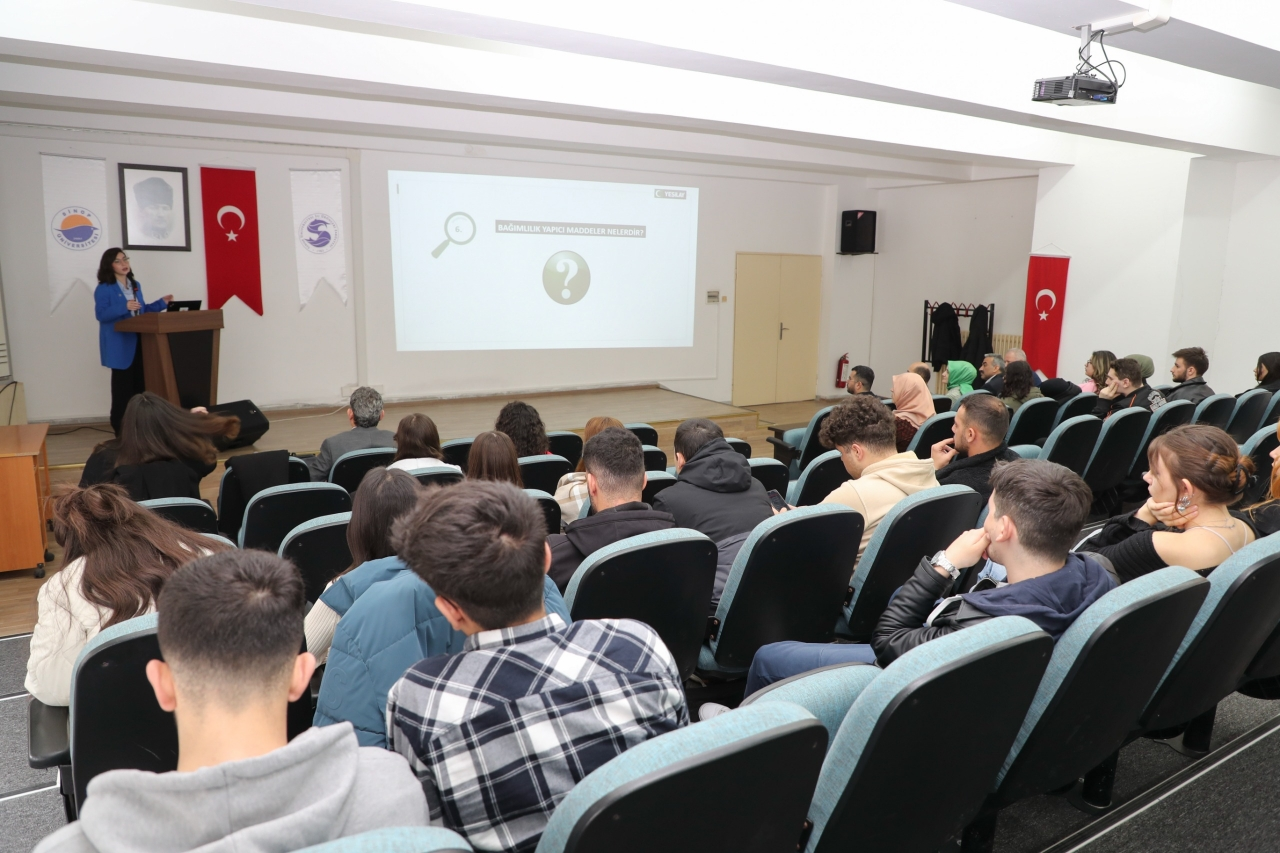 Sinop'ta üniversite öğrencilerine YEDAM'ın tanıtımı yapıldı