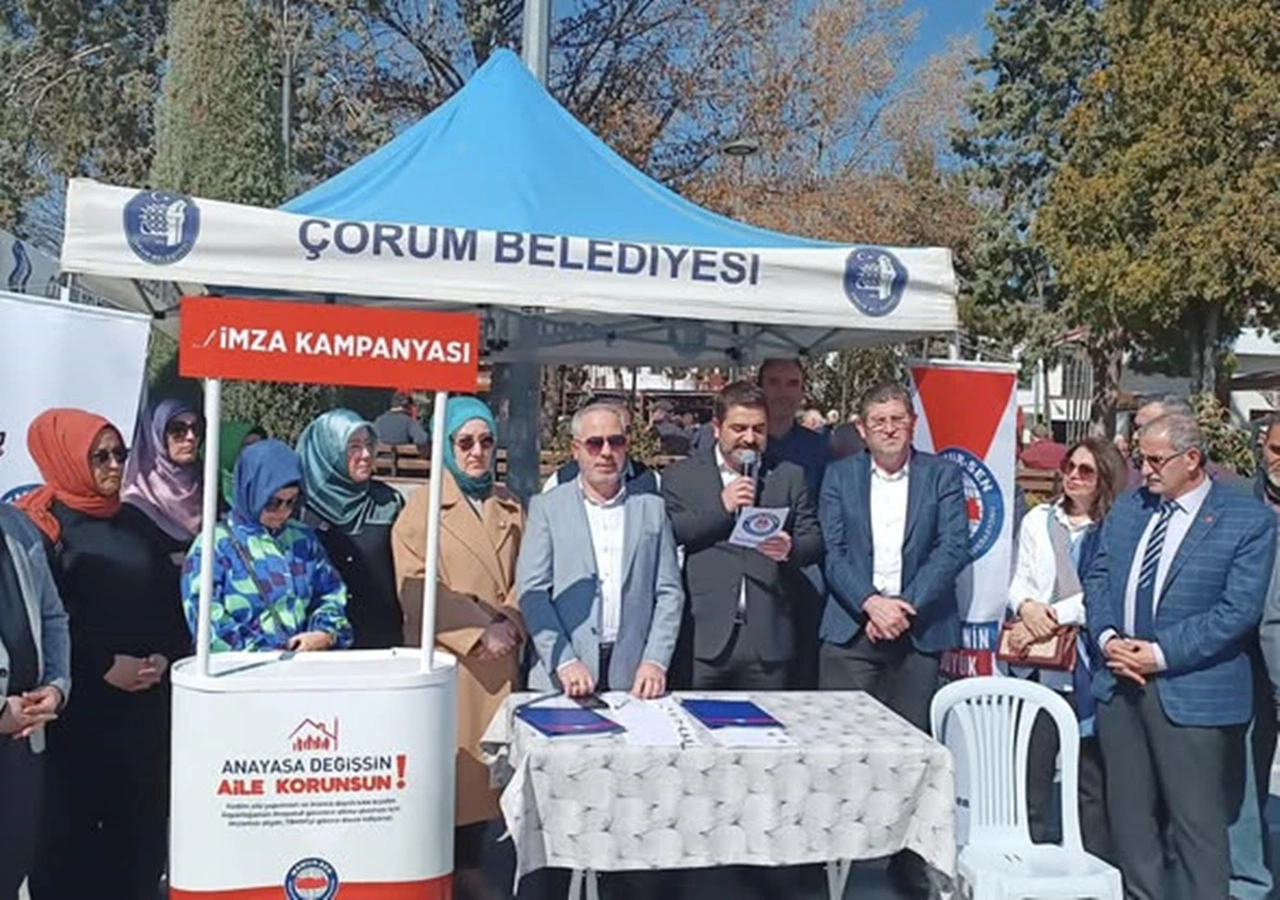 ‘Aile ve Başörtüsü’ İçin İmza Kampanyası