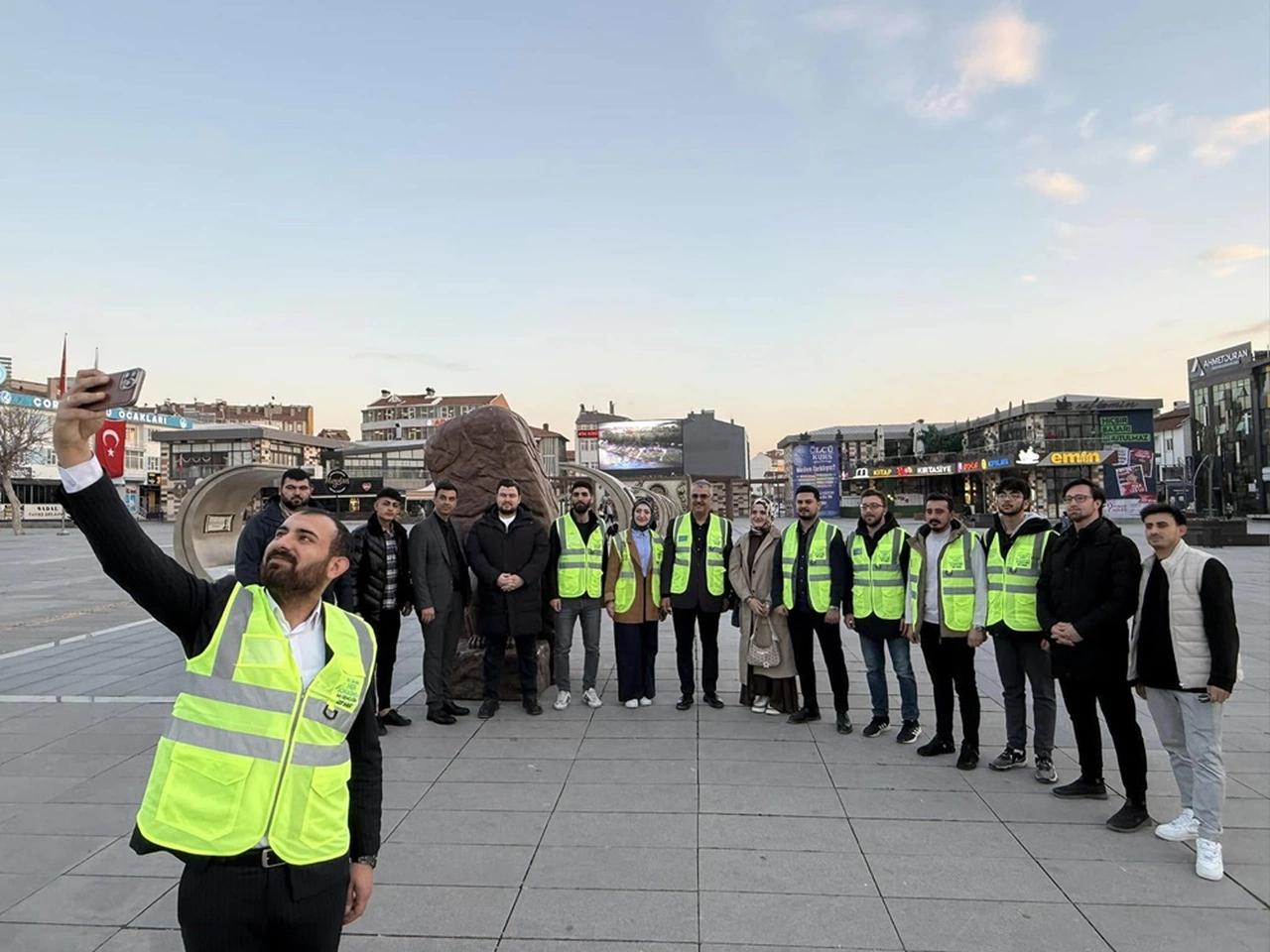 AK Partililer, İftara Beş Kala Vatandaşlarla