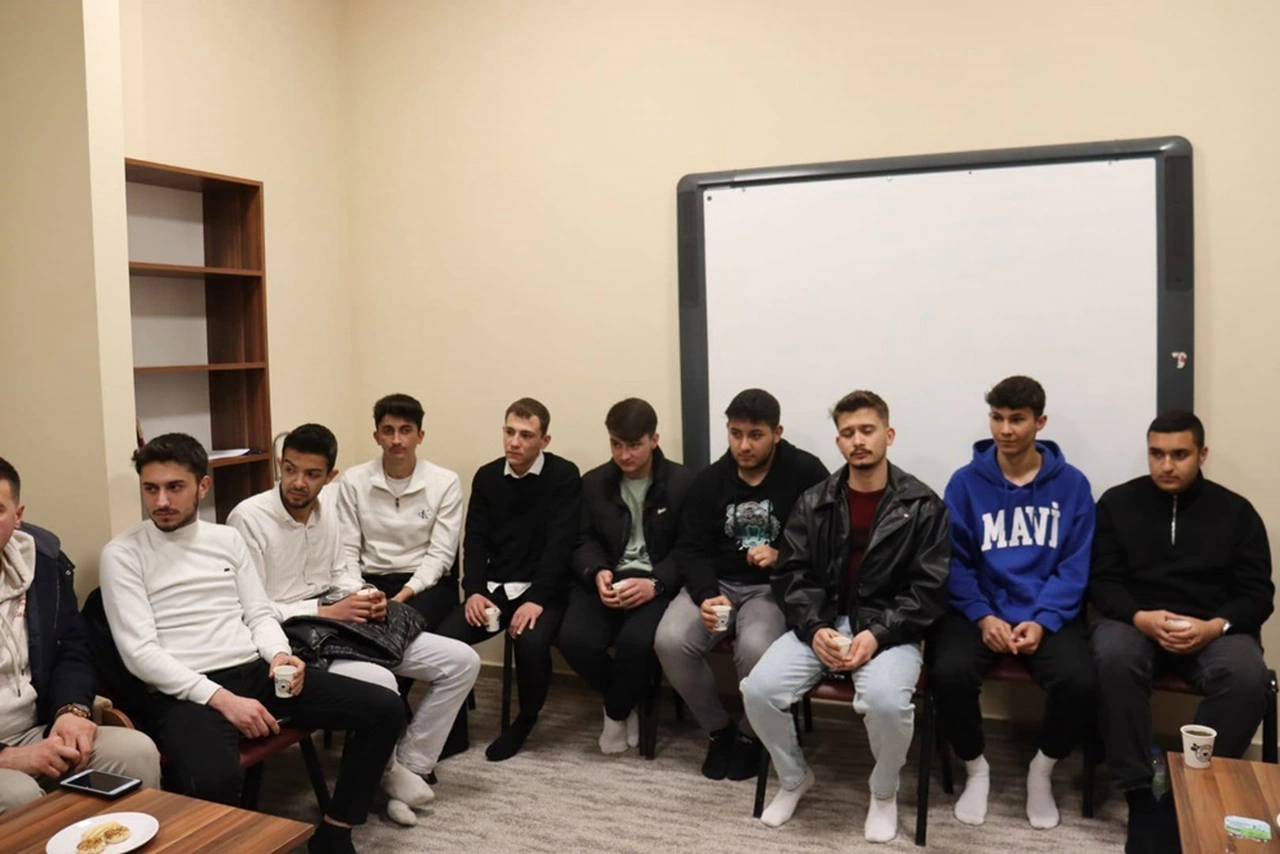 Alaca MYO’da Öğrencilerle Bir Araya Geldiler