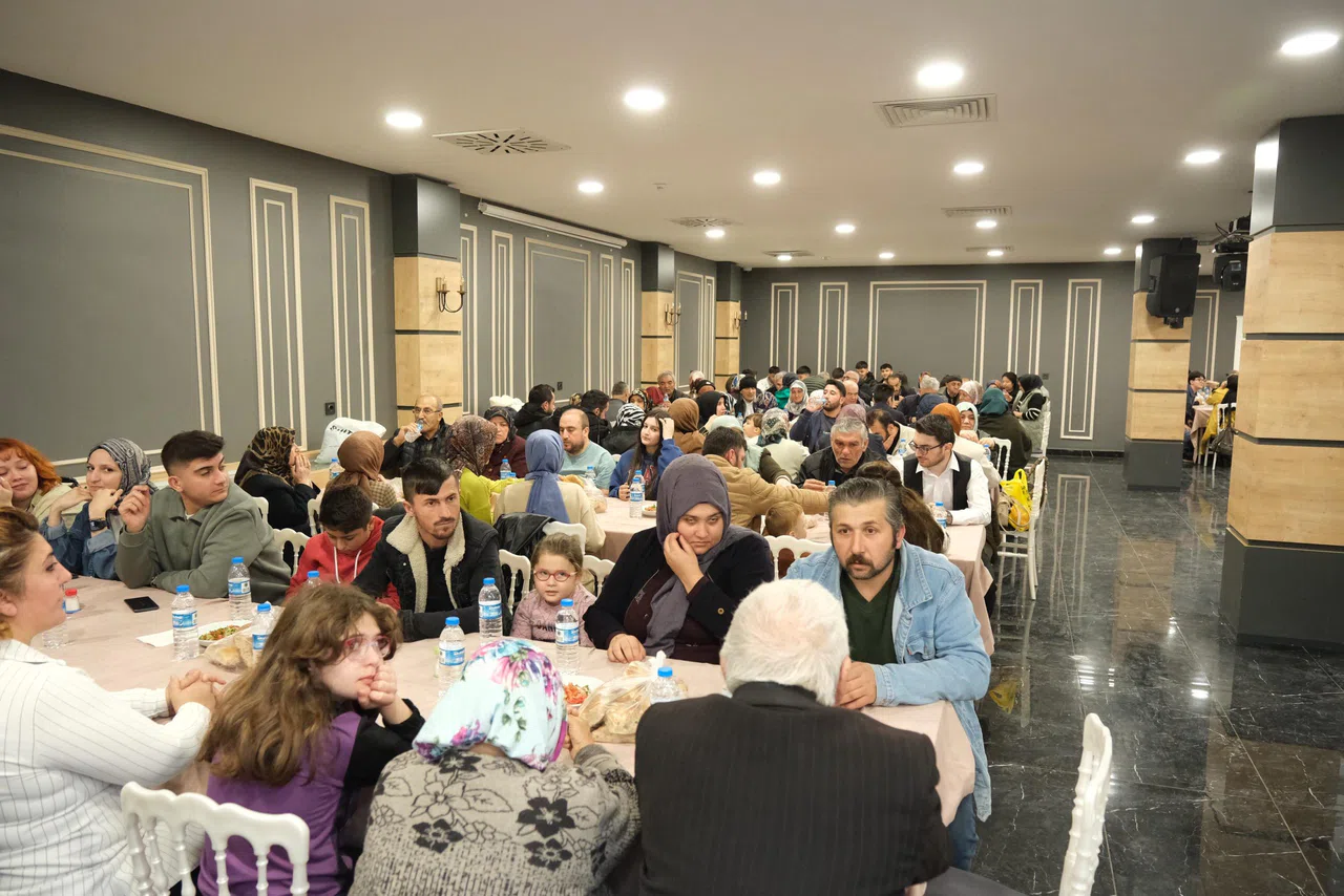 Altı Nokta Körler Derneği’nden İftar