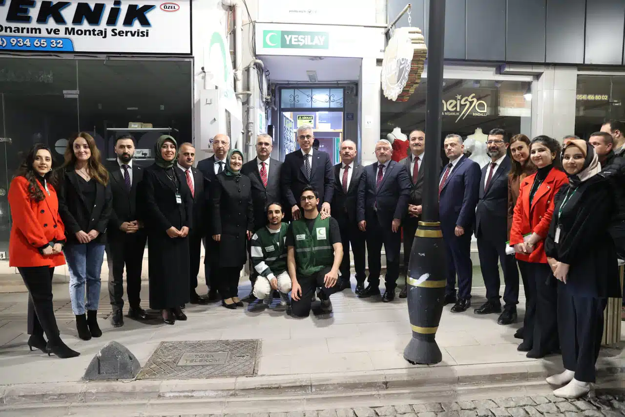 Bakandan Yeşilay Ziyareti