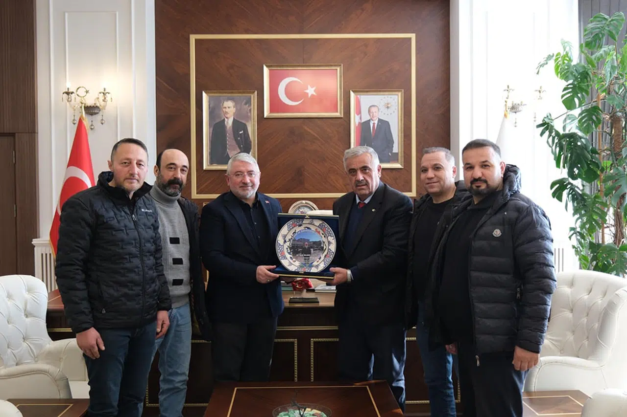 Balıkçı Esnafından Aşgın'a Teşekkür Ziyareti