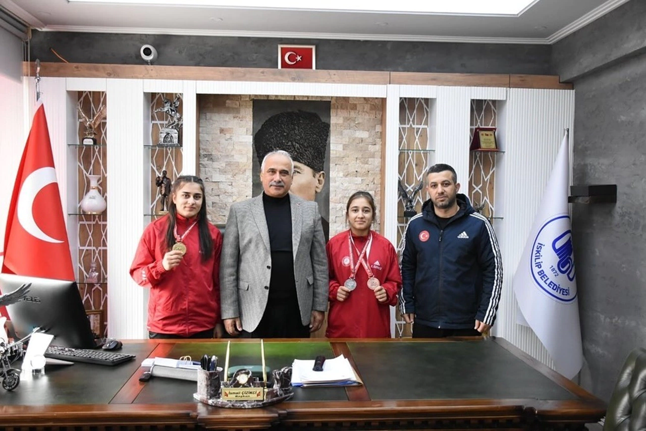 Başkan Çizikci, Şampiyon Kardeşleri Konuk Etti
