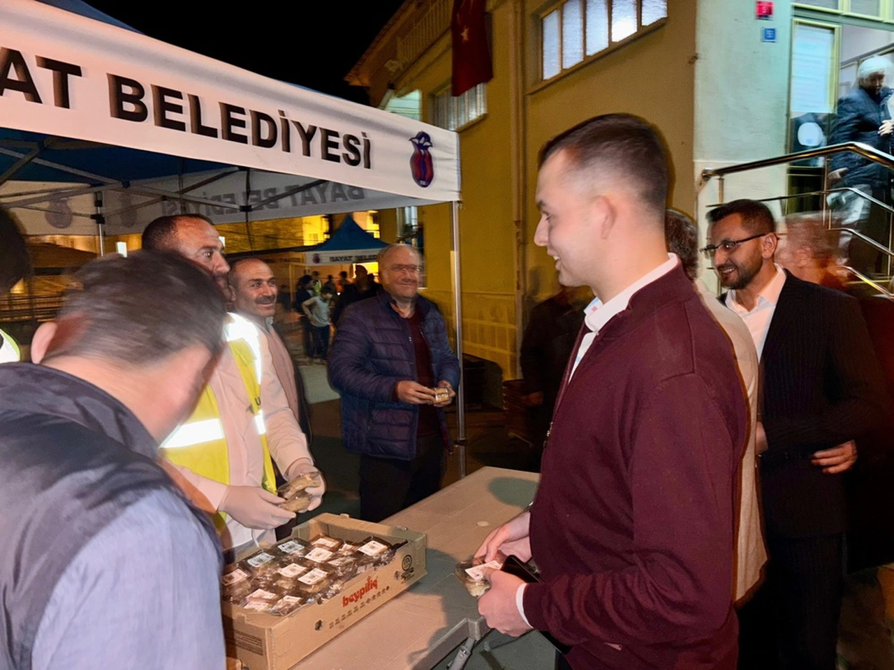Bayat Belediyesinden Helva İkramı