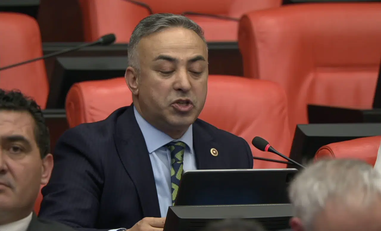 ‘Bir Gider Bin Geliriz’