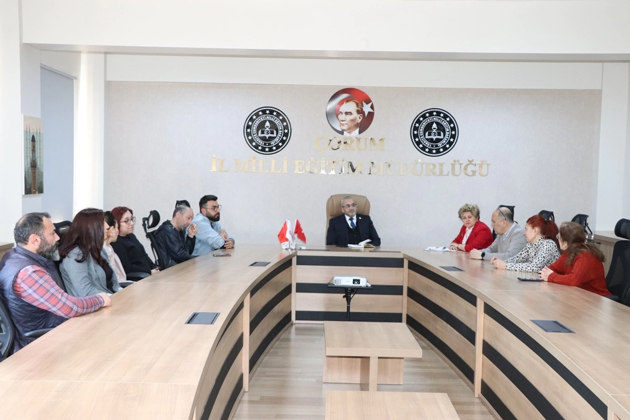 Çağlar, Öğretmenlerin Fikirlerini Dinledi