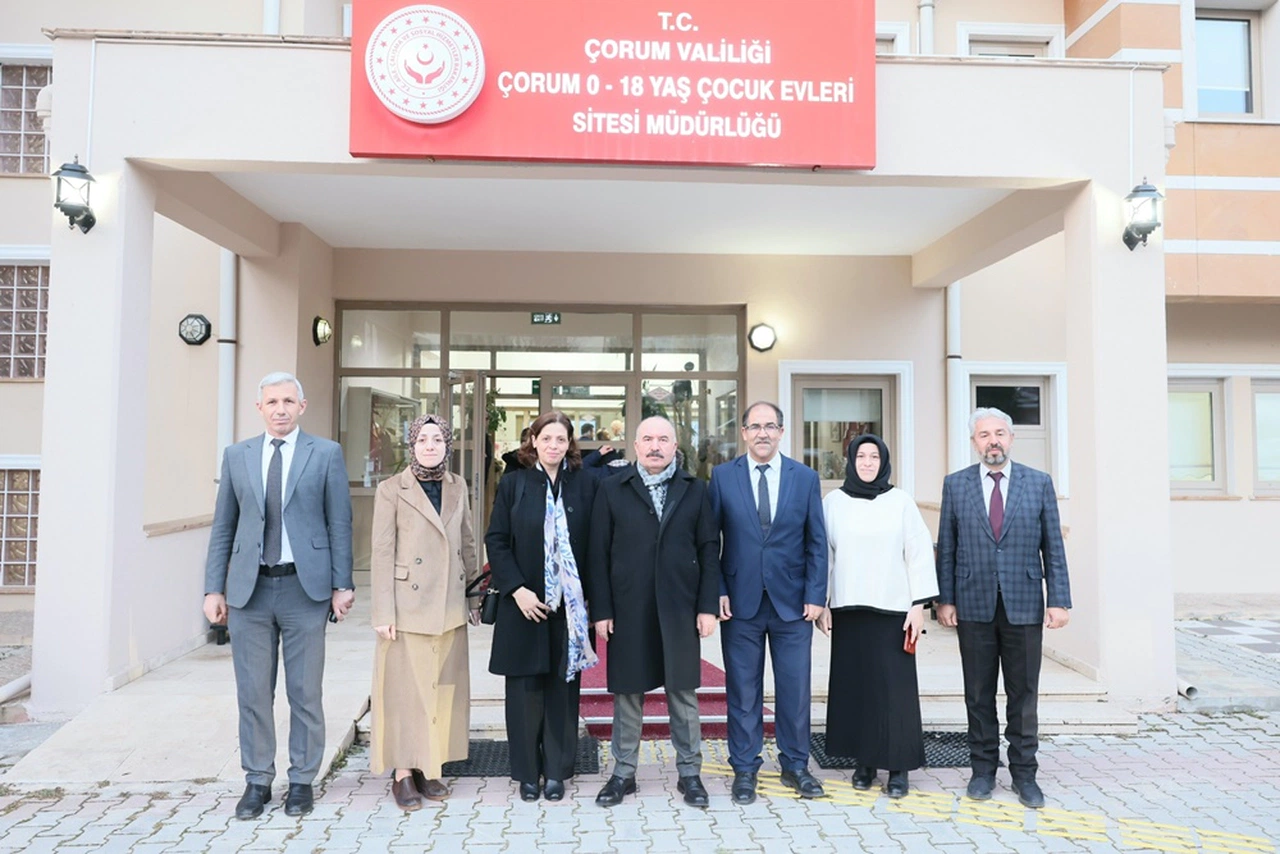 Çalgan Çifti, Çocuk Evleri Sitesi Sakinleriyle İftarda Buluştu