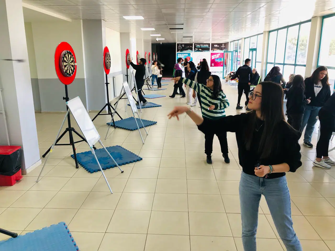 Çorum'da 8 Mart'a Özel Dart Turnuvası