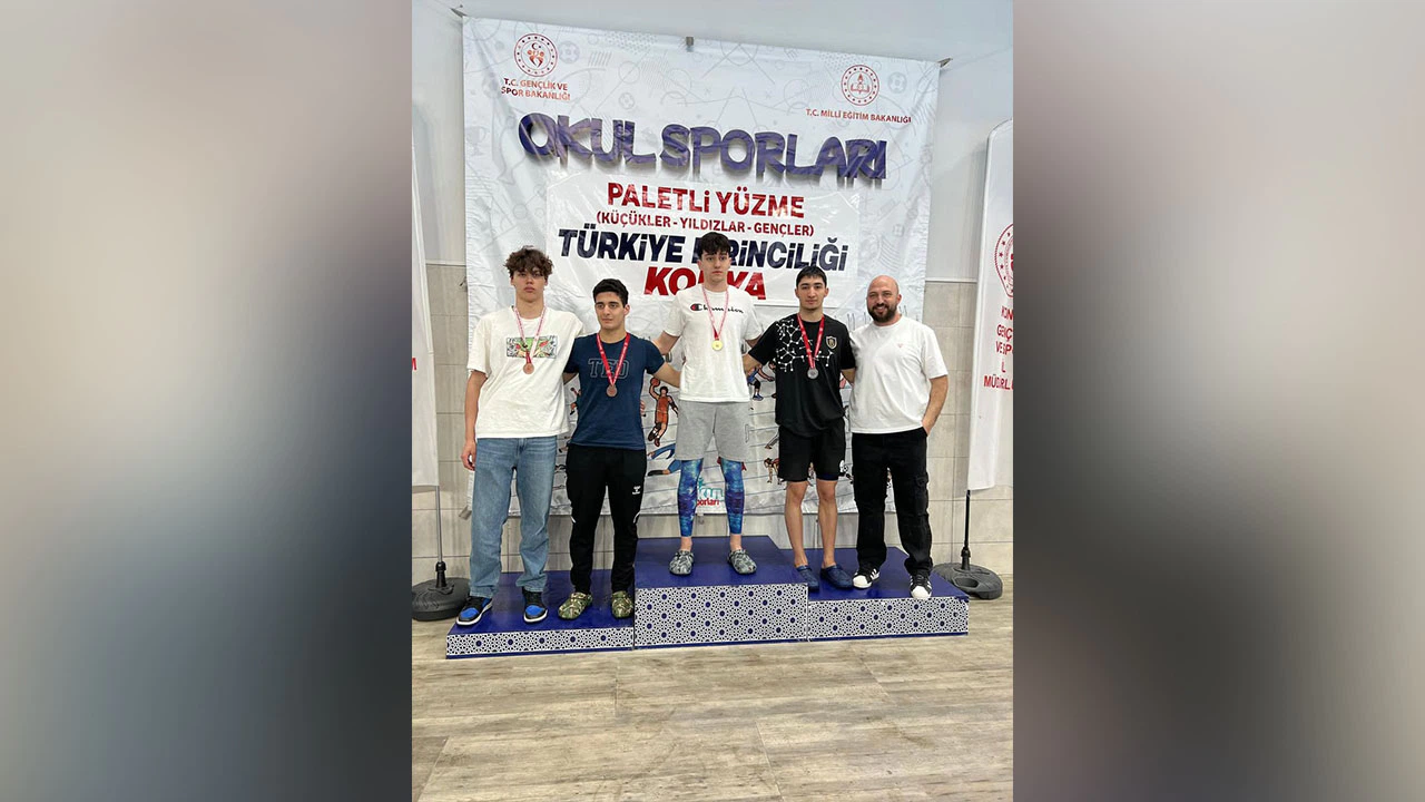 Çorumlu Yüzücüler Konya'da Madalyaları Topladı!