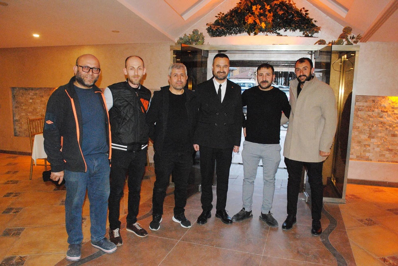 Dikici ve Kunduracılar İftarda Bir Araya Geldi
