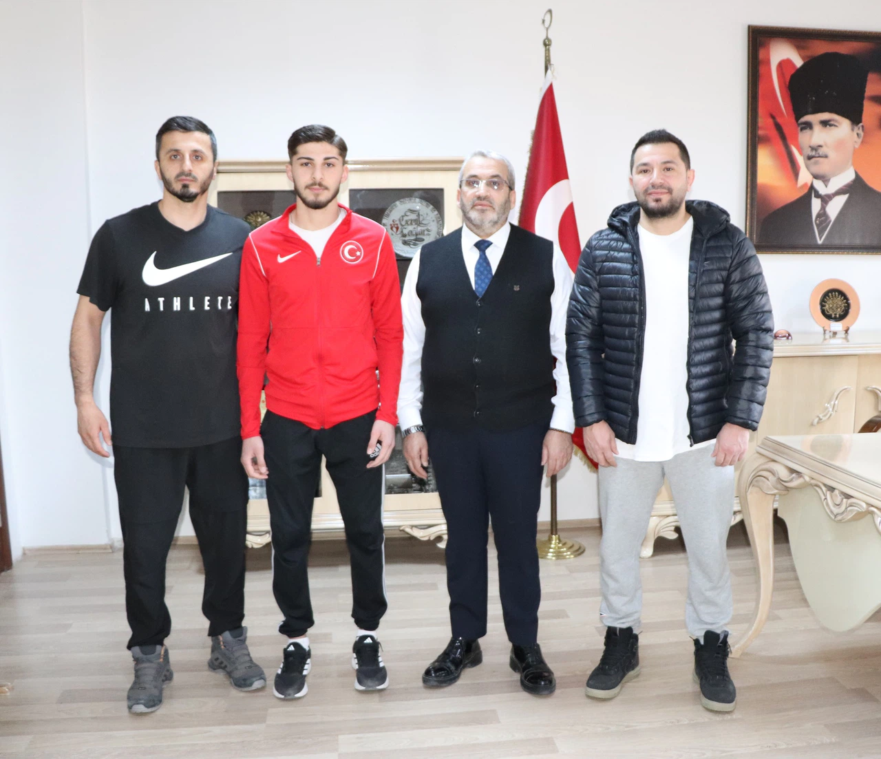 Efe Erarslankılıç’tan Çağlar’a Ziyaret