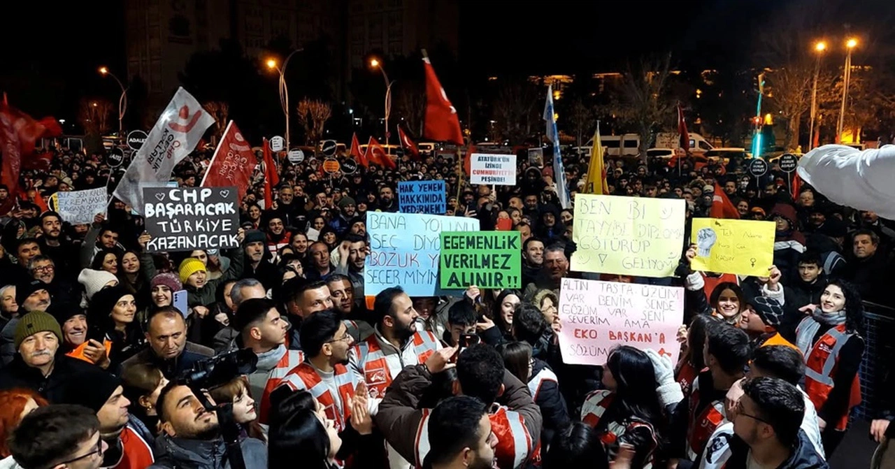 Ekrem İmamoğlu’na Destek Sürüyor