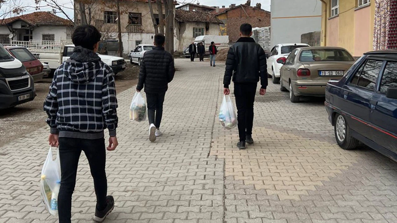Hem Öğreniyor Hem Destek Veriyorlar