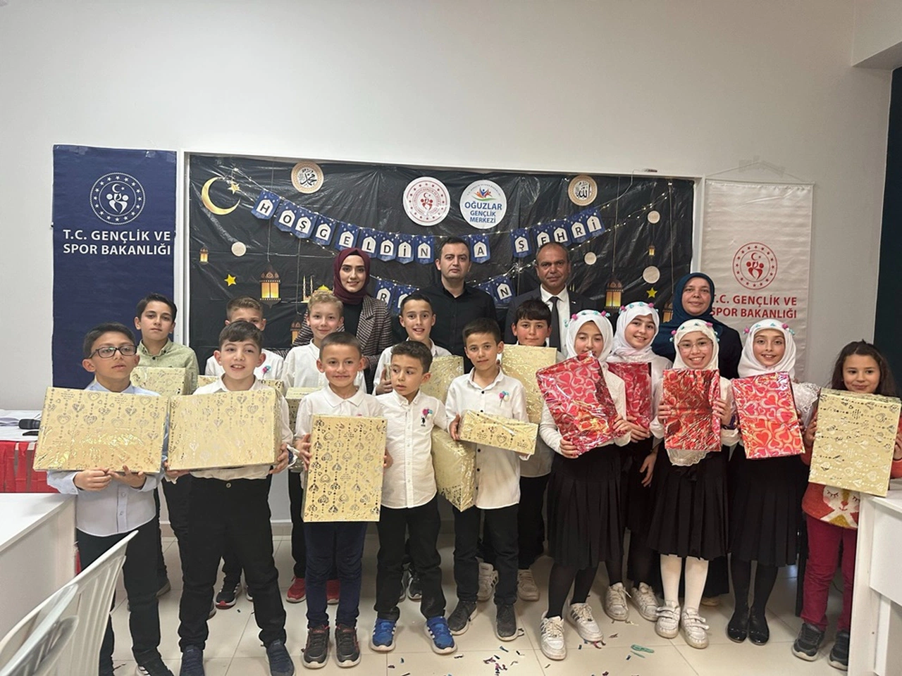 Kaymakam, Öğrenci ve Velilerle İftar Yaptı