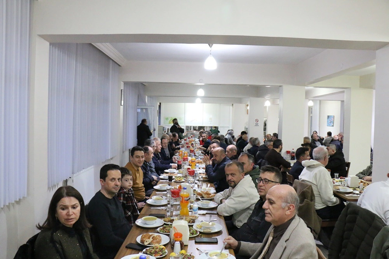 Kurum Personeli İftar Yemeğinde Buluştu