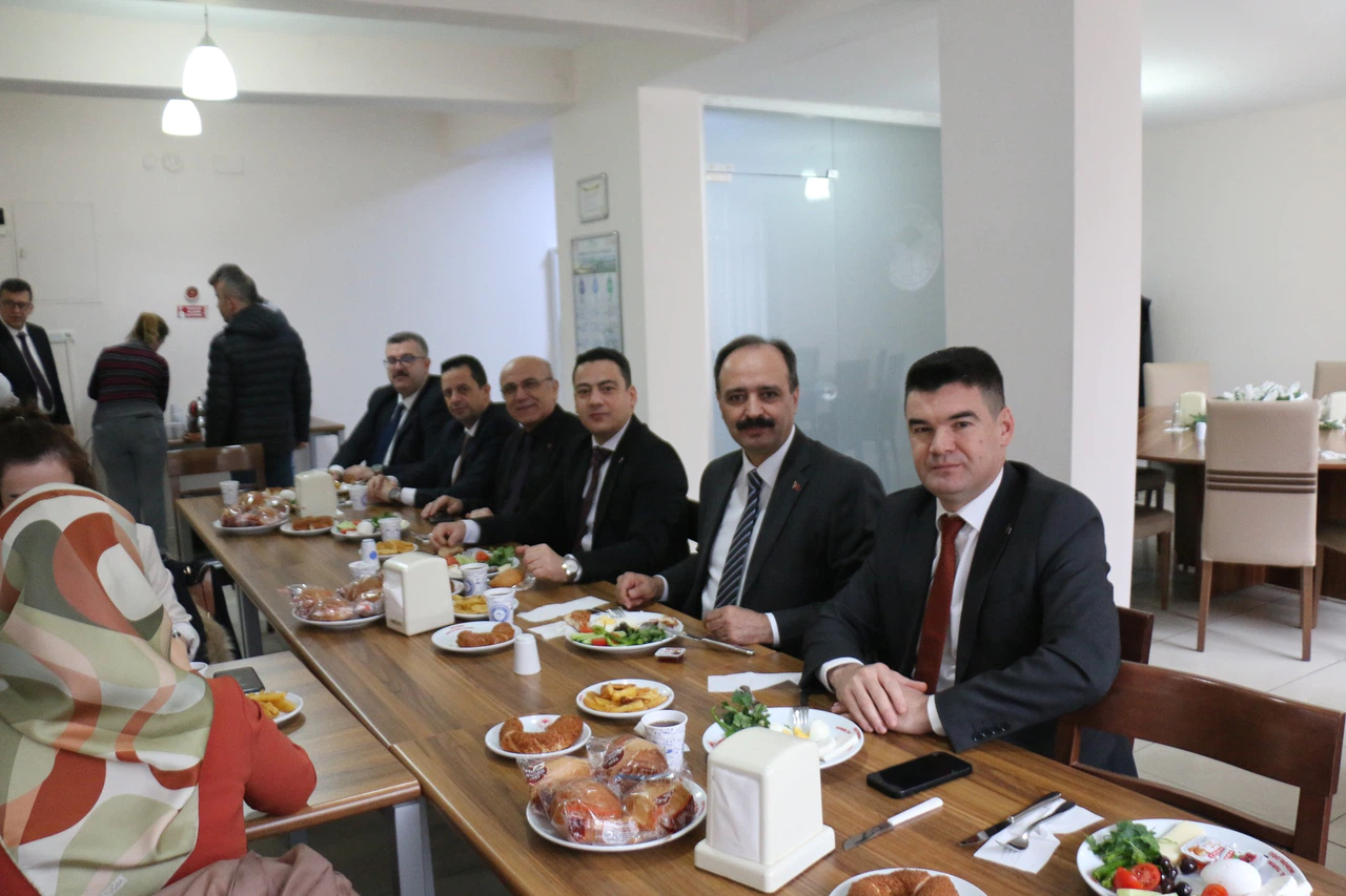 Müdürlükte Çalışan Kadınlar İçin 8 Mart Etkinliği