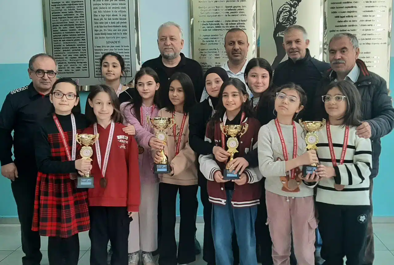 Satranç Takımlar Şampiyonası Tamamlandı