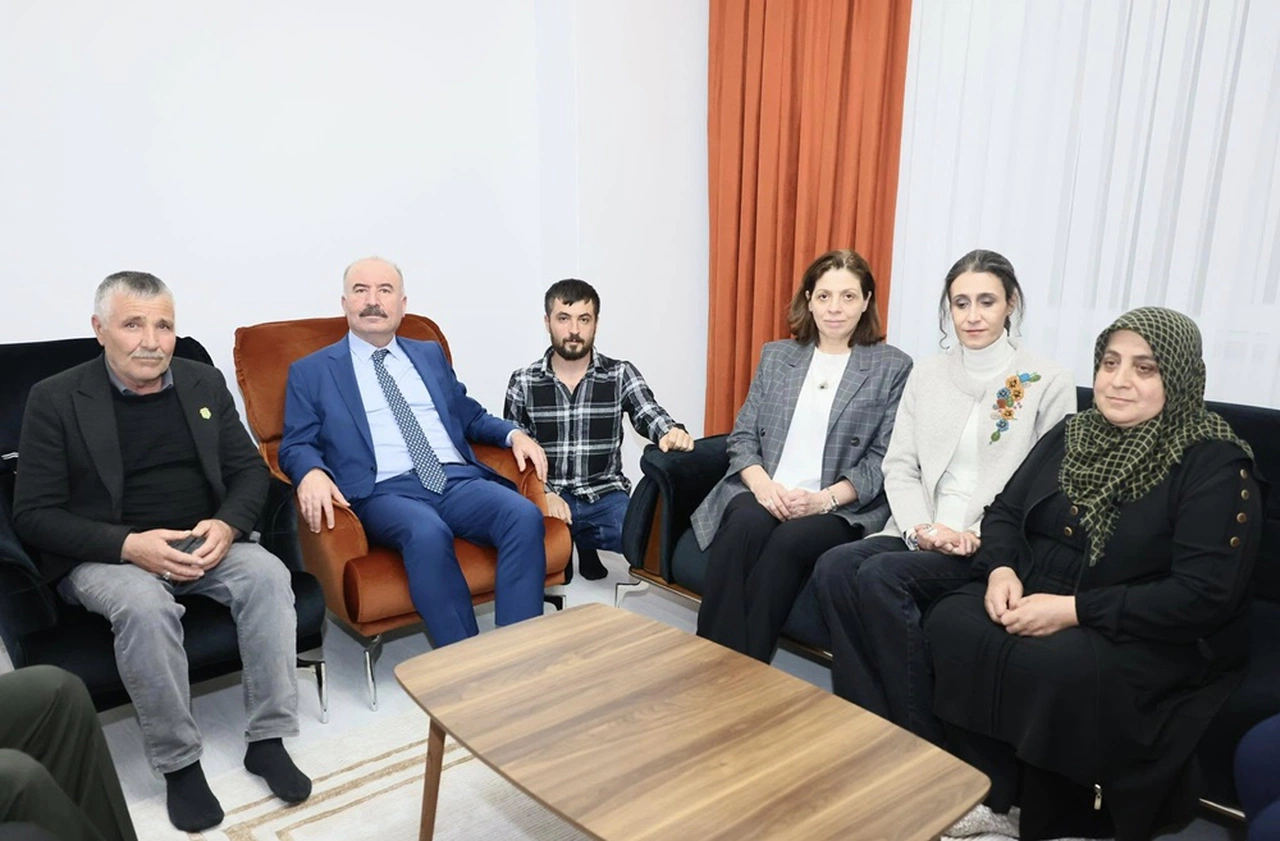 ‘Şehit Ailelerimizin Her Zaman Yanındayız’