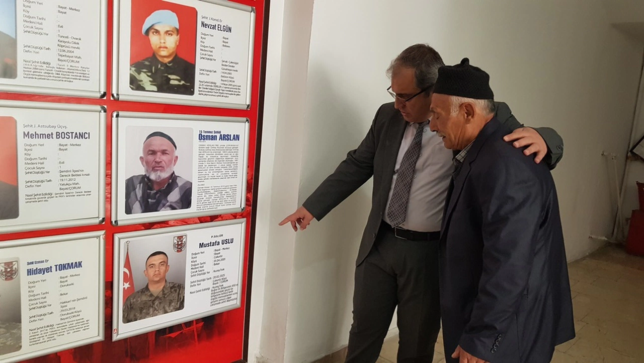 Şehit Babasını Belediyede Ağırladı