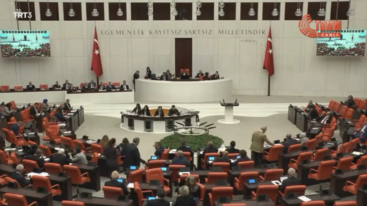 ‘Sessiz Kalanların Eline Kan Bulaşacak’