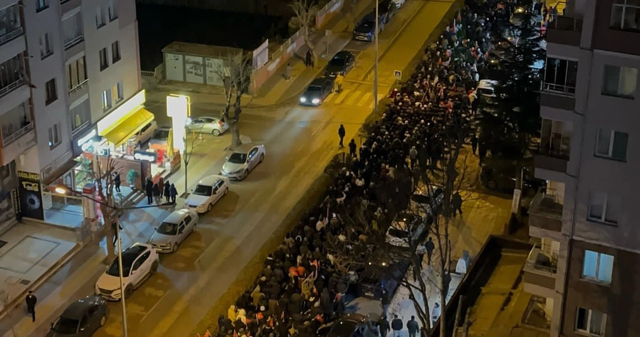 ‘Tek Adam Kaybedecek, Halk Kazanacak’