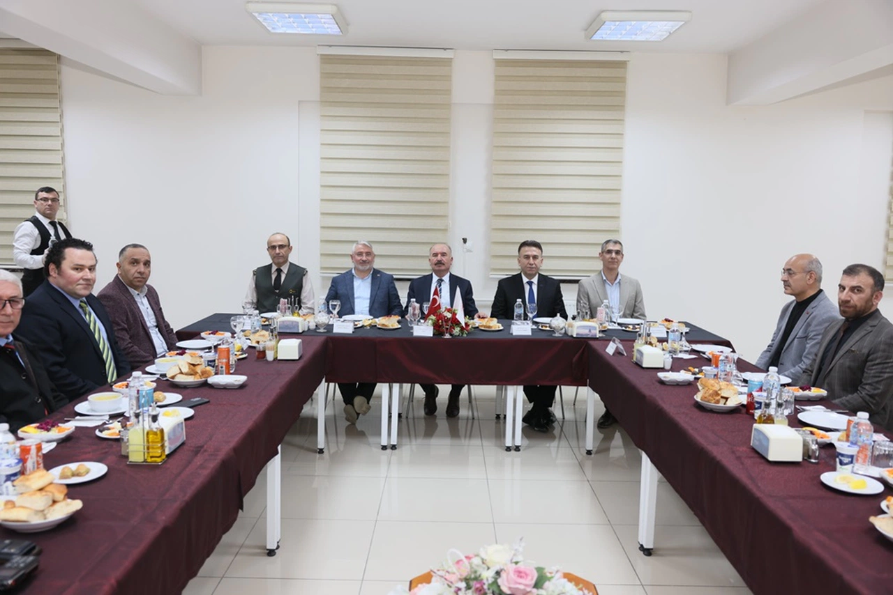 Vali Çalgan, Emniyet Teşkilatıyla Buluştu