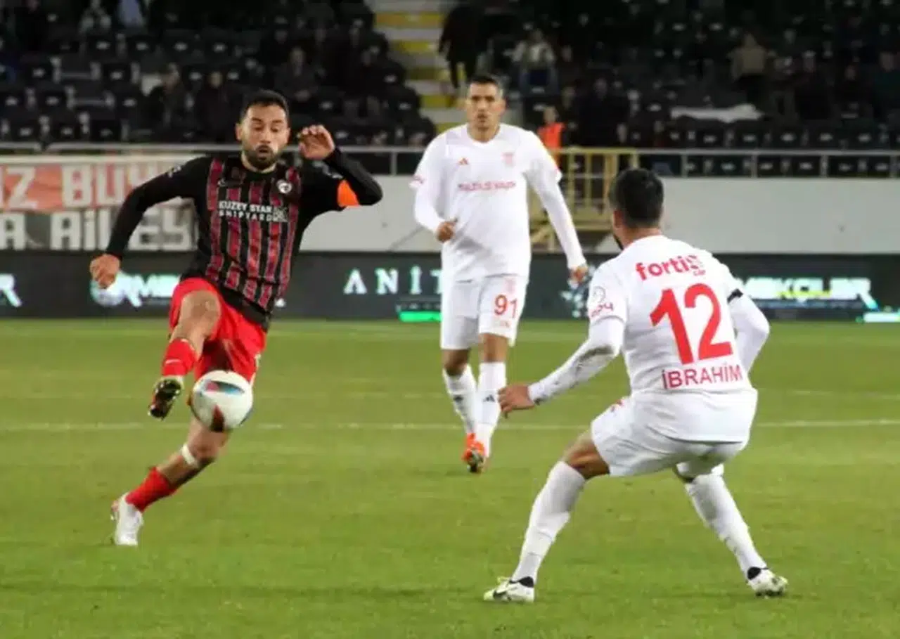 Yapay Zeka Çorum FK İçin Beraberlik Diyor!