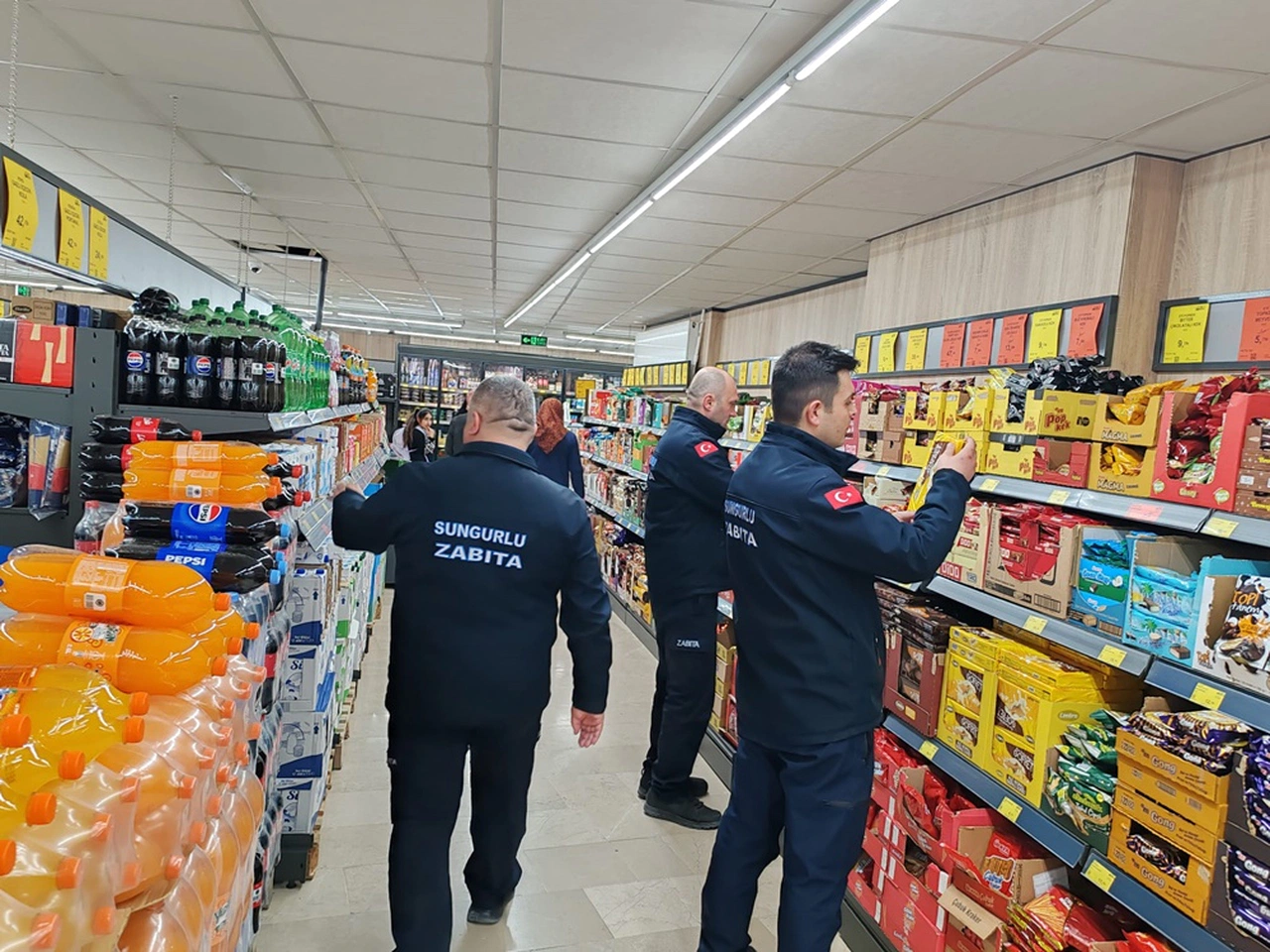 Zabıtadan Marketlere Ramazan Denetimleri