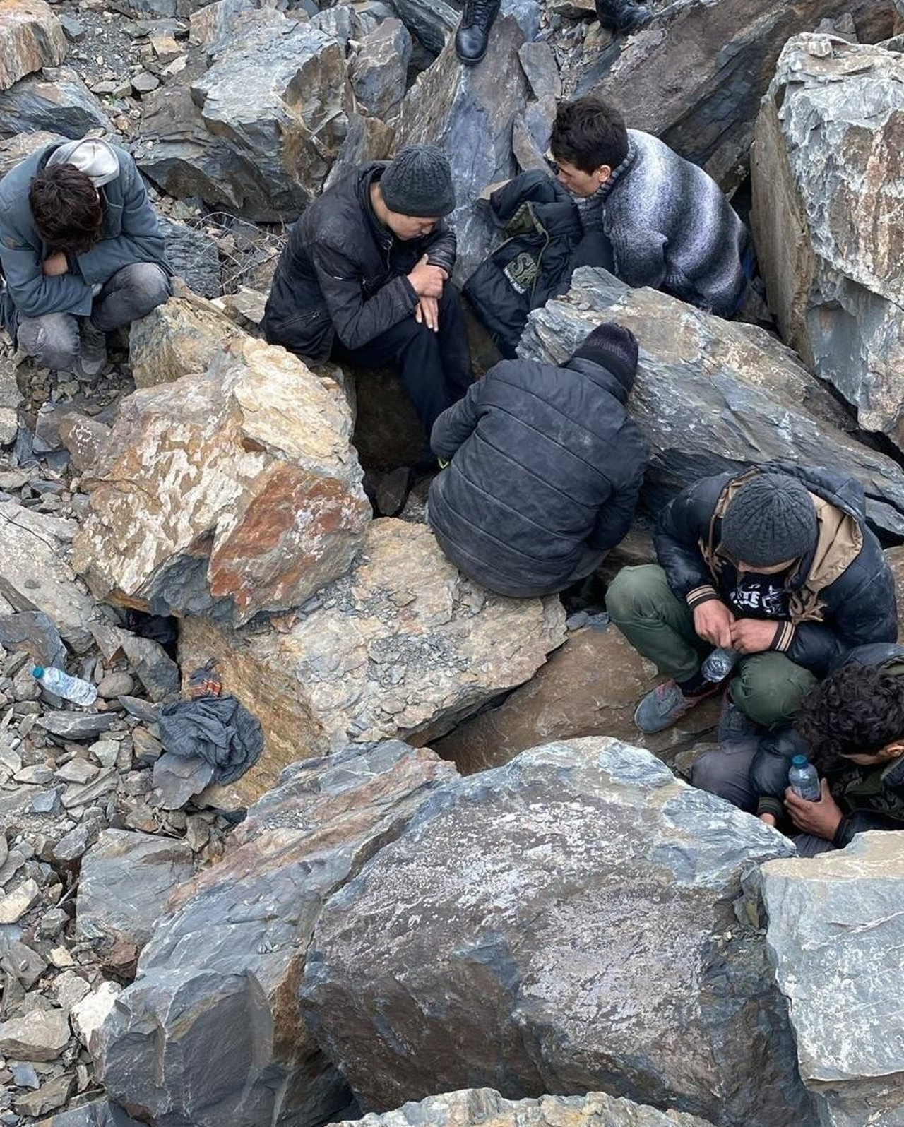 Artvin'de göçmen kaçakçılığı iddiasıyla 2 şüpheli tutuklandı