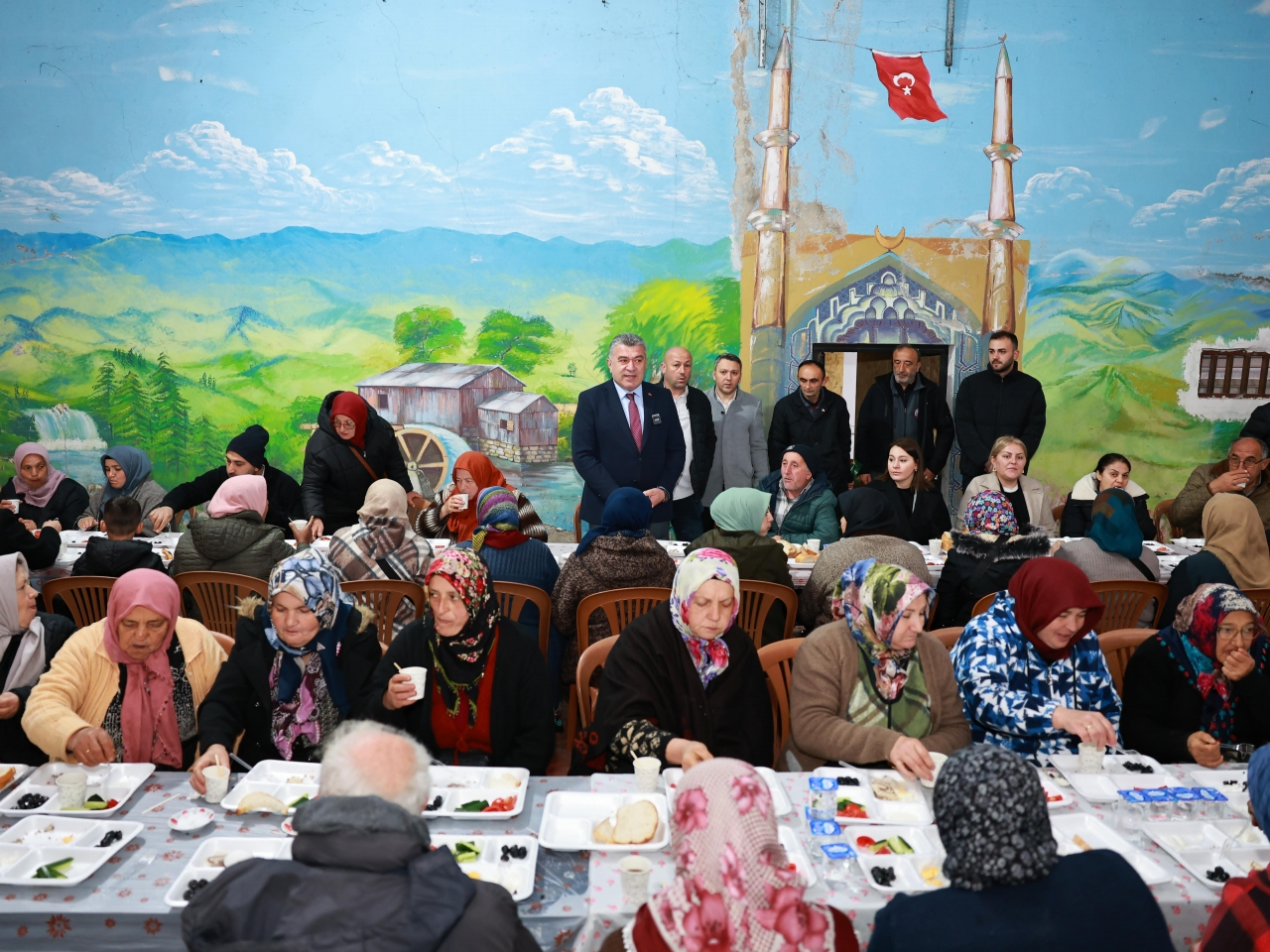 Bulancak Belediye Başkanı Sıbıç, halk pazarı esnafıyla buluştu