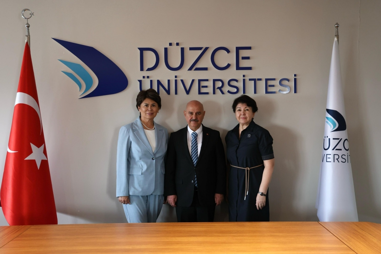 Düzce ve Caspian üniversiteleri arasında işbirliği protokolü