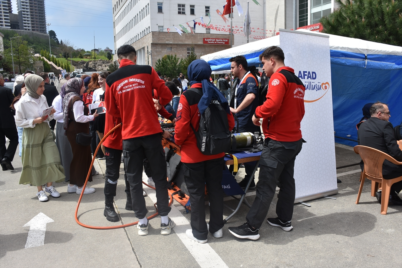 Giresun'da "Doğu Karadeniz Kariyer Fuarı" başladı