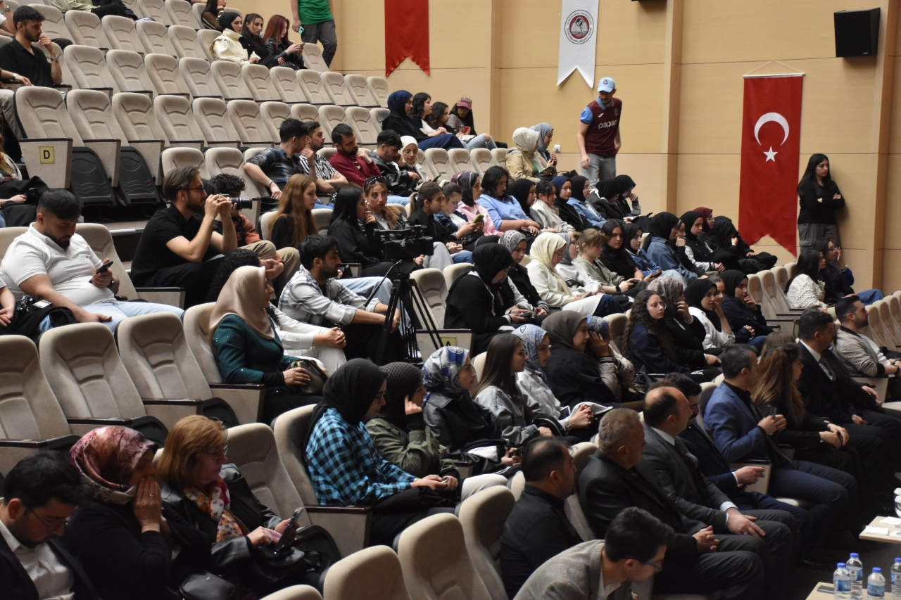 Gümüşhane'de "Dezenformasyonla Mücadele Çalıştayı" tamamlandı