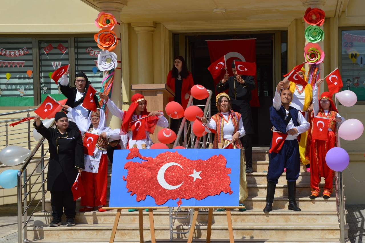 Havza'da özel öğrencilerden 23 Nisan kutlaması