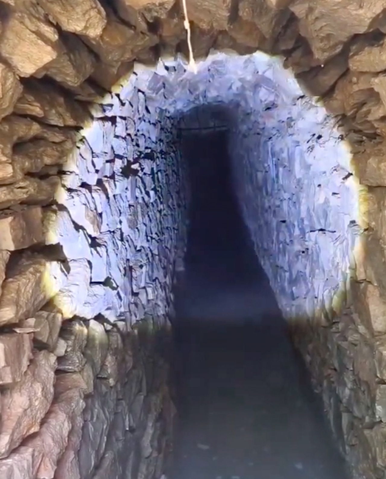 Karabük'te okul inşaatının temel kazısında tarihi içme suyu kanalı bulundu