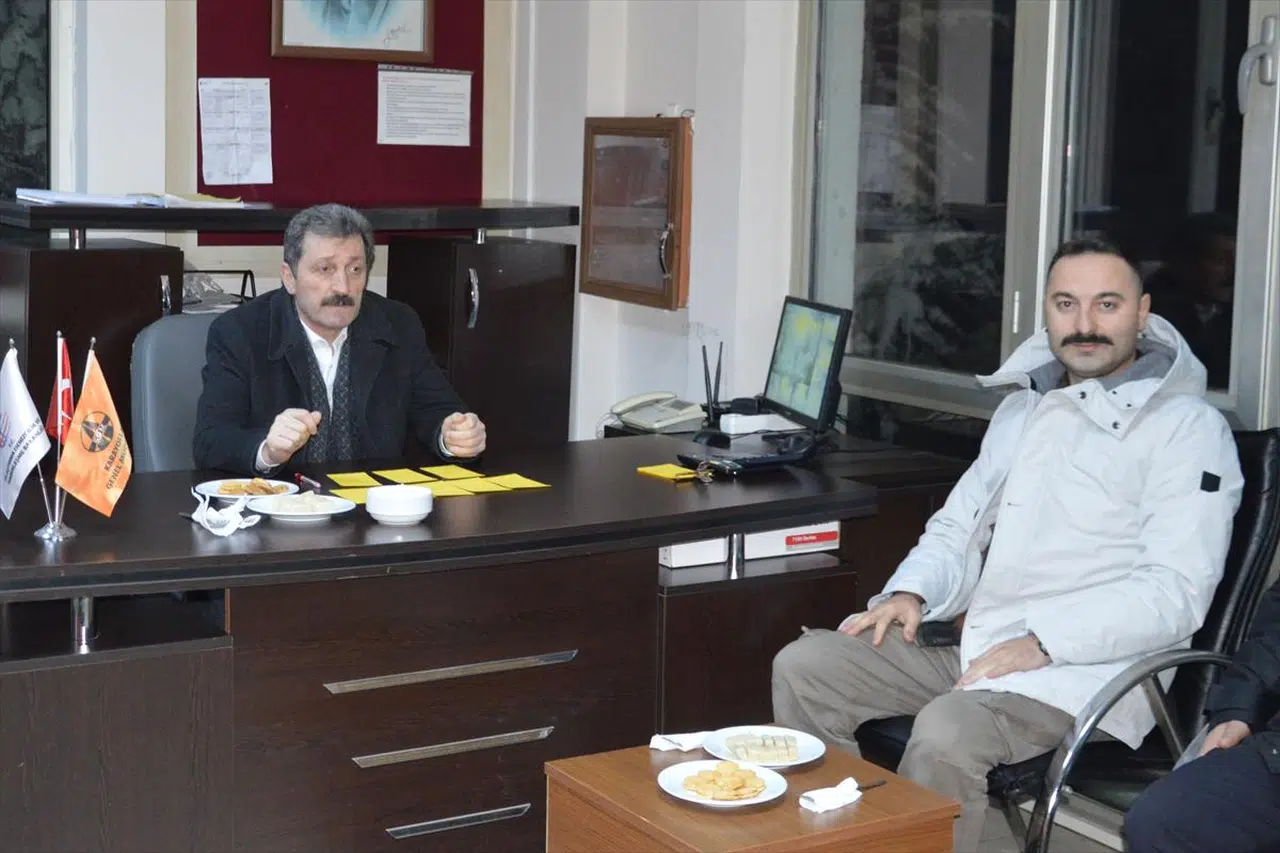Samsun Valisi Tavlı, kar ve kazalar nedeniyle sık sık kapanan Samsun-Ankara kara yolunda inceleme yaptı