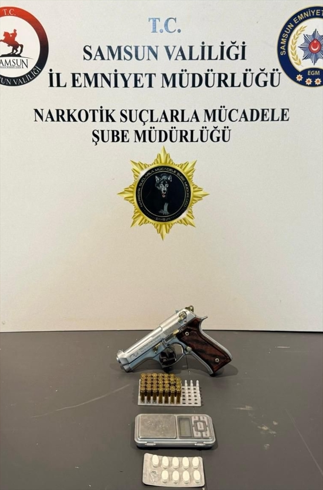 Samsun'da uyuşturucu operasyonunda 8 kişi gözaltına alındı
