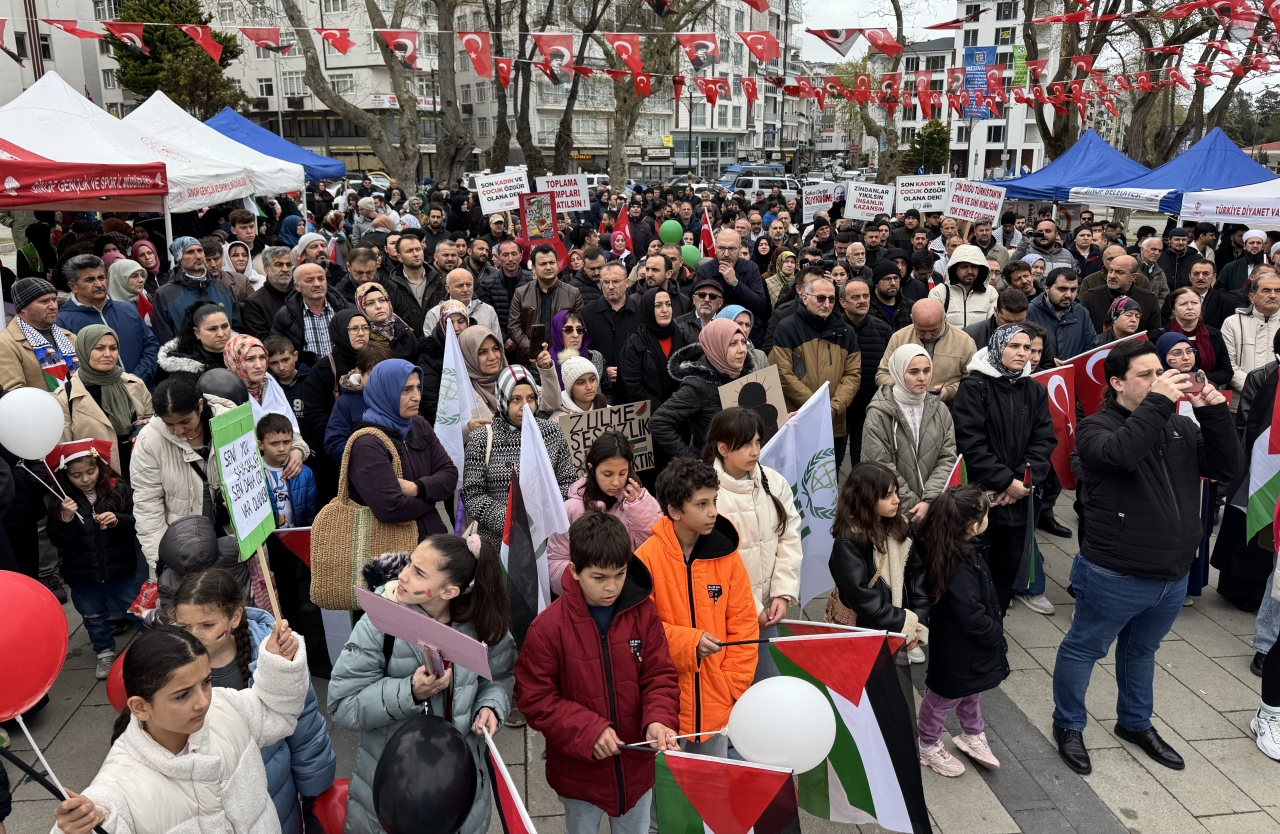 Sinop'ta "Gazze ölüyor, ayağa kalk" programı düzenlendi
