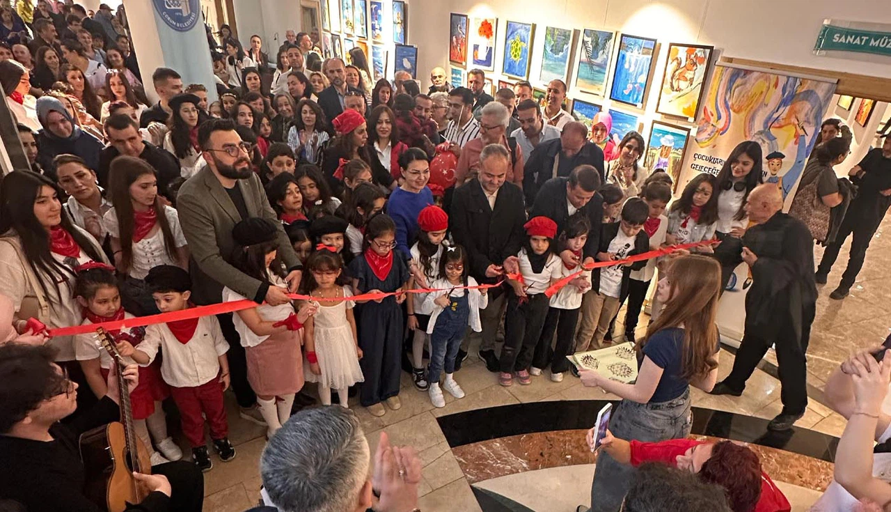 Çocukların Renkli Dünyası Sanatla Buluştu