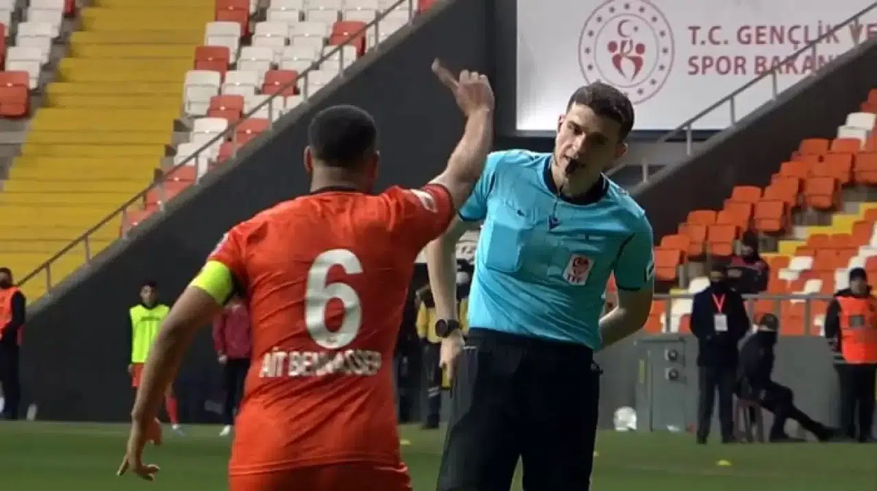 Çorum FK-Manisa FK Maçının Hakemi Beraberliğe Abone