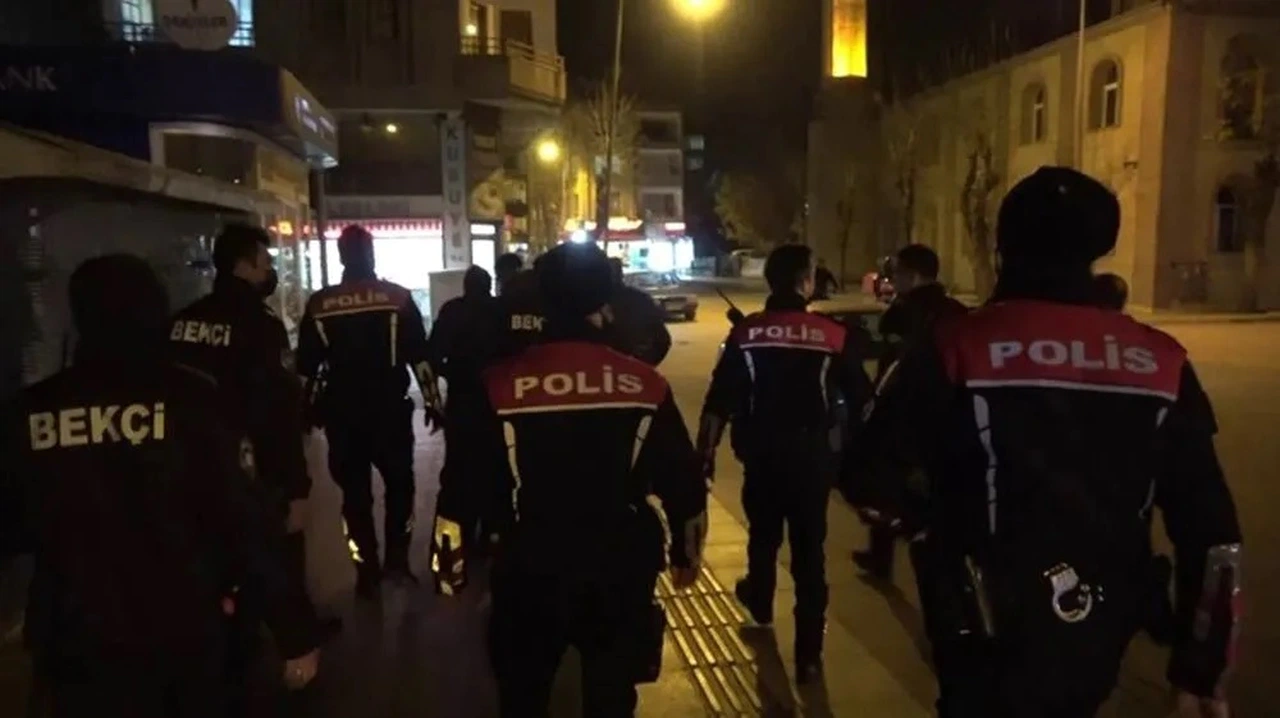 Emniyet, Aranan 17 Kişiyi Yakaladı